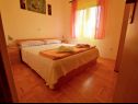 Apartementen Mari - 30m from the sea: A1(3+1), A2(3+1), A3(3+1) Seline - Riviera Zadar  - Appartement - A1(3+1): slaapkamer