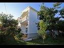 Apartementen Vera - 150 m from sea: A1(4), SA2(2), SA3(2) Sukosan - Riviera Zadar  - huis