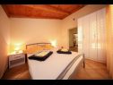 Apartementen Anita - 100 m from the beach: A1(2+2), SA2(2+2), A3(2+2), A4(2+2) Sukosan - Riviera Zadar  - Appartement - A1(2+2): slaapkamer
