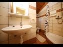 Apartementen Anita - 100 m from the beach: A1(2+2), SA2(2+2), A3(2+2), A4(2+2) Sukosan - Riviera Zadar  - Studio-appartment - SA2(2+2): badkamer met toilet