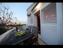 Apartementen Anita - 100 m from the beach: A1(2+2), SA2(2+2), A3(2+2), A4(2+2) Sukosan - Riviera Zadar  - Appartement - A3(2+2): balkon