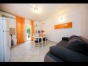 Apartementen Anita - 100 m from the beach: A1(2+2), SA2(2+2), A3(2+2), A4(2+2) Sukosan - Riviera Zadar  - Appartement - A4(2+2): woonkamer