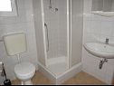 Apartementen VINK - 80 m from beach A2(4), A3(4), A4(4) Vir - Riviera Zadar  - Appartement - A3(4): badkamer met toilet