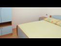 Apartementen VINK - 80 m from beach A2(4), A3(4), A4(4) Vir - Riviera Zadar  - Appartement - A2(4): slaapkamer