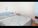 Apartementen VINK - 80 m from beach A2(4), A3(4), A4(4) Vir - Riviera Zadar  - Appartement - A4(4): slaapkamer