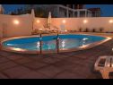 Apartementen Nenad - with pool; A1(4+1), A2(4+1), SA3(3), SA4(3), A5(2+2) Vrsi - Riviera Zadar  - zwembad