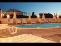 Apartementen Nenad - with pool; A1(4+1), A2(4+1), SA3(3), SA4(3), A5(2+2) Vrsi - Riviera Zadar  - zwembad