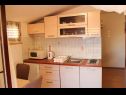 Apartementen Nenad - with pool; A1(4+1), A2(4+1), SA3(3), SA4(3), A5(2+2) Vrsi - Riviera Zadar  - Studio-appartment - SA3(3): keuken