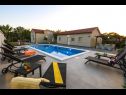 Apartementen Gordana Mar - with pool : A1(2+2), A2H(4+2) Vrsi - Riviera Zadar  - huis