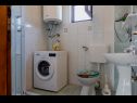 Apartementen Nenad - with pool; A1(4+1), A2(4+1), SA3(3), SA4(3), A5(2+2) Vrsi - Riviera Zadar  - Appartement - A2(4+1): badkamer met toilet