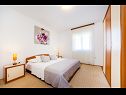 Apartementen Petin - 5m from the sea: A1(2+2), A2(2+2) Zadar - Riviera Zadar  - Appartement - A1(2+2): slaapkamer