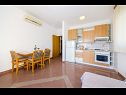 Apartementen Petin - 5m from the sea: A1(2+2), A2(2+2) Zadar - Riviera Zadar  - Appartement - A1(2+2): keuken en eetkamer