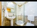 Apartementen Petin - 5m from the sea: A1(2+2), A2(2+2) Zadar - Riviera Zadar  - Appartement - A2(2+2): badkamer met toilet