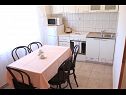 Apartementen en kamers Jagoda - comfy and cozy : A1 Lijevi (3+2), A2 Desni (3+2), R1(4) Zadar - Riviera Zadar  - Appartement - A1 Lijevi (3+2): keuken en eetkamer