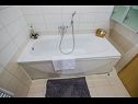Apartementen Inga A1(4+1) Zadar - Riviera Zadar  - Appartement - A1(4+1): badkamer met toilet