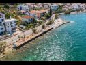 Apartementen Petin - 5m from the sea: A1(2+2), A2(2+2) Zadar - Riviera Zadar  - huis
