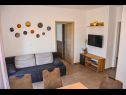 Apartementen FRANE - family apartment A1 prizemlje(4+1), A2 kat(4+1) Zaton (Zadar) - Riviera Zadar  - Appartement - A2 kat(4+1): woonkamer