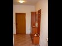 Apartementen FRANE - family apartment A1 prizemlje(4+1), A2 kat(4+1) Zaton (Zadar) - Riviera Zadar  - Appartement - A1 prizemlje(4+1): gang