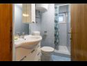 Apartementen Mir - family apartments with garden terrace A1(4), A2(2) Zaton (Zadar) - Riviera Zadar  - Studio-appartment - A2(2): badkamer met toilet