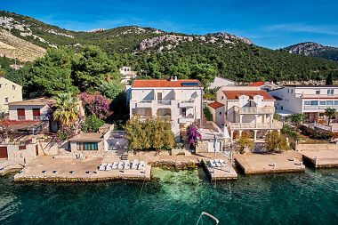 Apartementen Sea front - free parking A1(2+2), A2(2+2), A3(4+1), A4(2), A5(2) Klek - Riviera Dubrovnik 