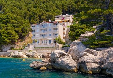Apartementen Draga - 10 m from sea: A1(4+2), A2(2+2) Brela - Riviera Makarska 