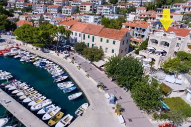 Apartementen en kamers Hope - 30m to the sea & seaview: R1(3), R3(3), A2(3), A4(4) Brela - Riviera Makarska 