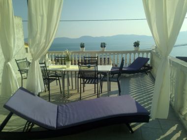 Apartementen Jure - terrace with amazing sea view: A1 Leona (6+2), A2 Ivano (6+2) Brist - Riviera Makarska 
