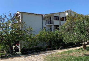 Apartementen Antisa - with playground: A1 jug(4+1), A2 sjever(4) Tucepi - Riviera Makarska 