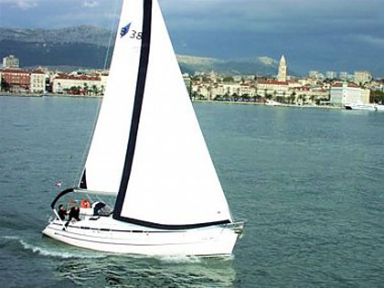 Zeilboot - Bavaria 38 ( code :WPO67) - Murter - Eiland Murter  - Kroatië 