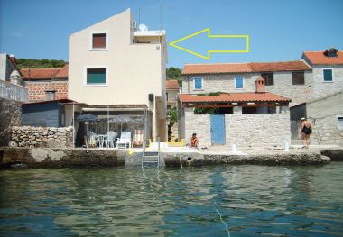 Apartementen Mirni - 5 m from sea: A1(2+1) Luka (Eiland Prvic) - Riviera Sibenik 