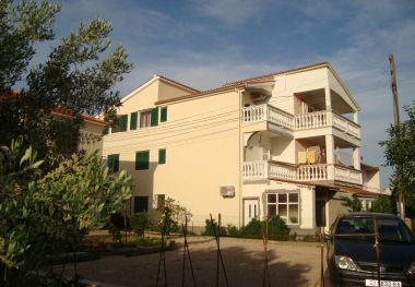 Apartementen Marija - 100 m from beach: A1(4), A2(4), A3(4), A4(3), A5(2+1) Tribunj - Riviera Sibenik 