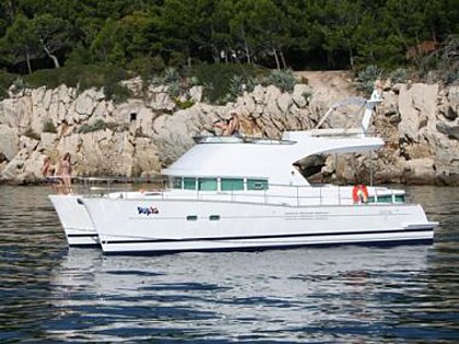 Motorboot - Lagoon Power 44 (code:NAV1) - Split - Riviera Split  - Kroatië 