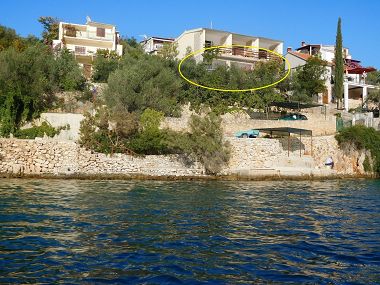 Apartementen Ivan  - 15 m from beach: A1(7), SA2(2), A3(2+1) Vinisce - Riviera Trogir 