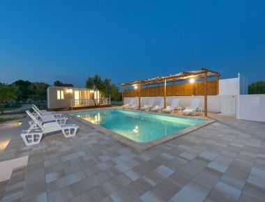 Apartementen Ani - with pool : SA4(2), A5(2+2), A6(2+2) Privlaka - Riviera Zadar 