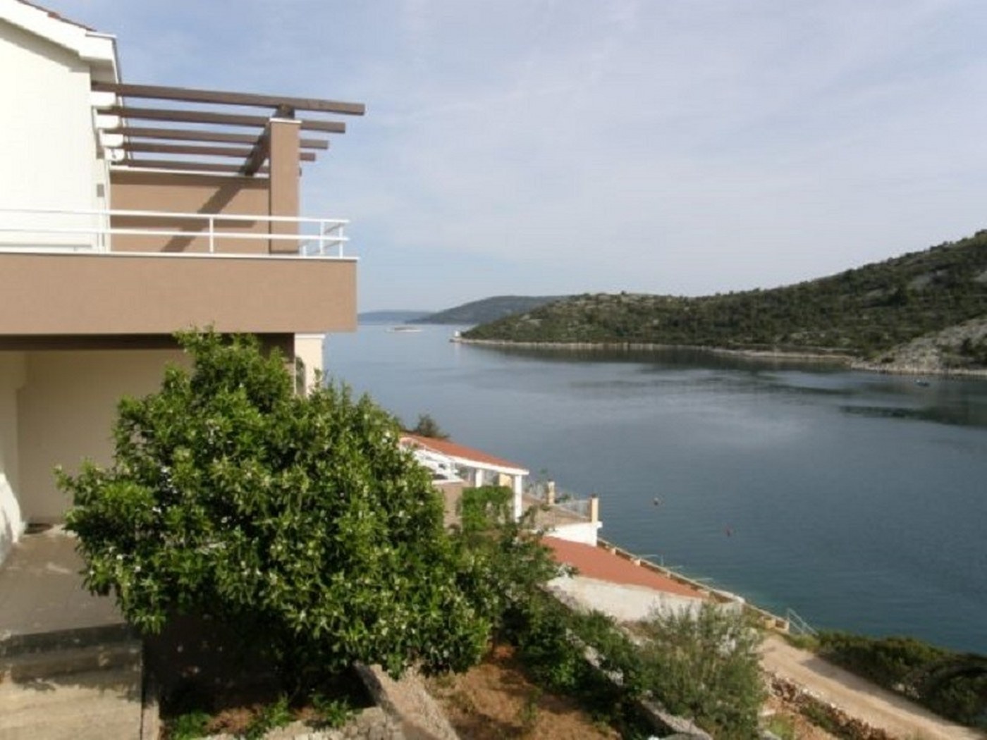 Apartementen Ljubi - 20 m from beach: A1(4+1), A2 Crveni(2+2), A3 Zeleni(2+2) Vinisce - Riviera Trogir 