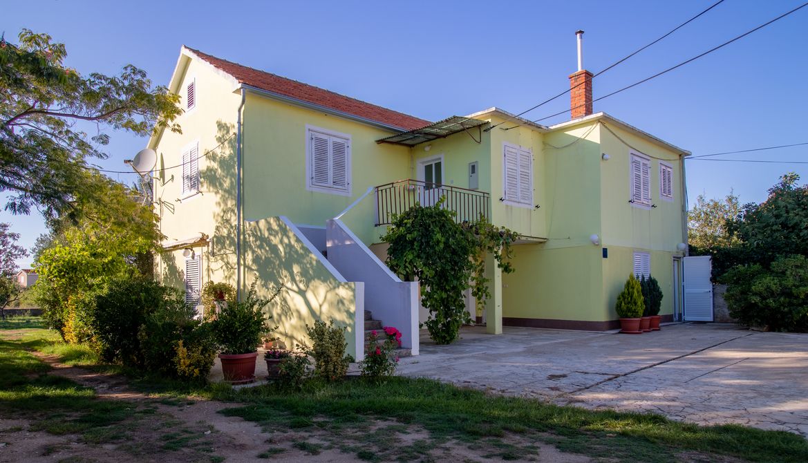 Apartementen Mir - family apartments with garden terrace A1(4), A2(2) Zaton (Zadar) - Riviera Zadar 